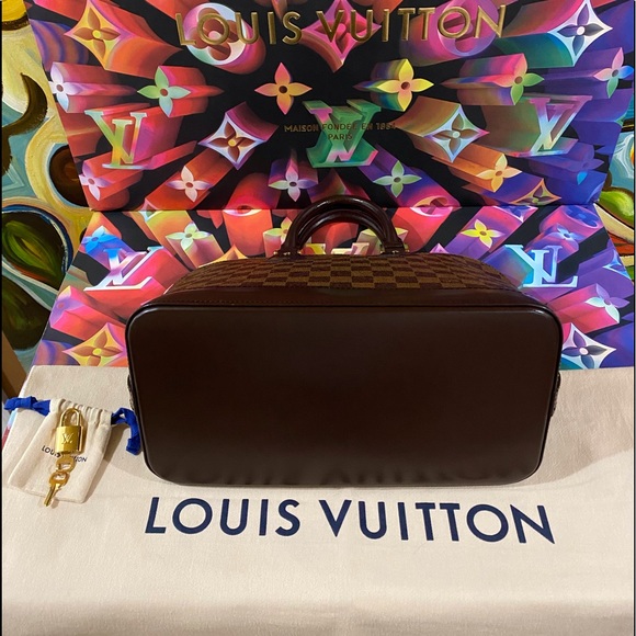 👜👜👜Authentic Louis Vuitton Alma PM Damier Ebene - Picture 6 of 16
